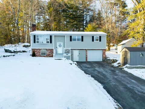 Photo of 2 Brandywine Drive, Hooksett, NH 03106 (MLS # 5071640)