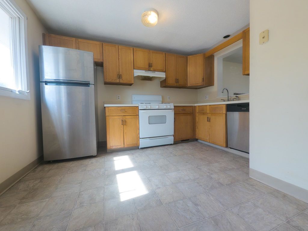 Photo of 56 Merrimack Drive, Merrimack, NH 03054 (MLS # 5081451)