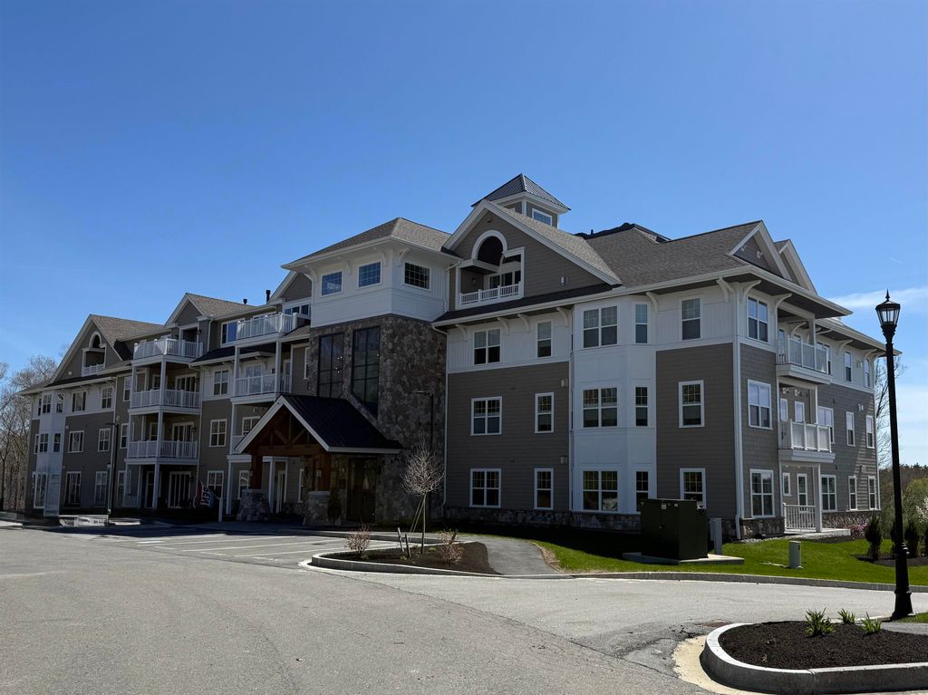 Photo of 1 Longview Drive #205, Atkinson, NH 03811 (MLS # 5066781)