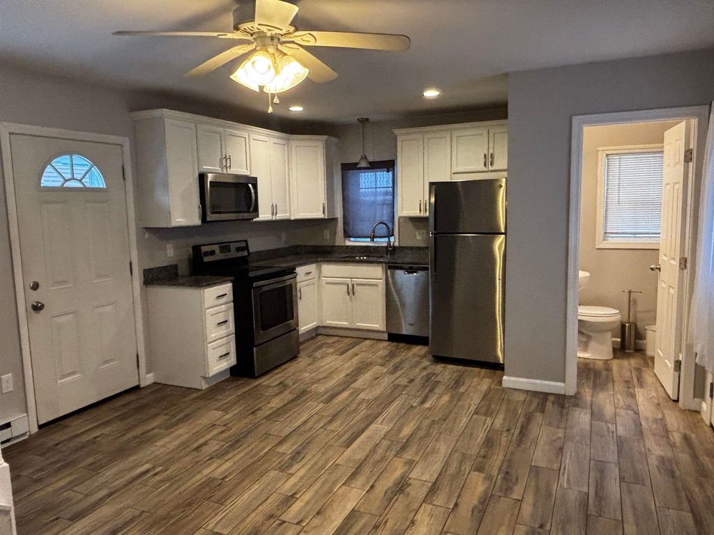 Photo of 14 Winsor Avenue #B, Concord, NH 03303 (MLS # 5073123)