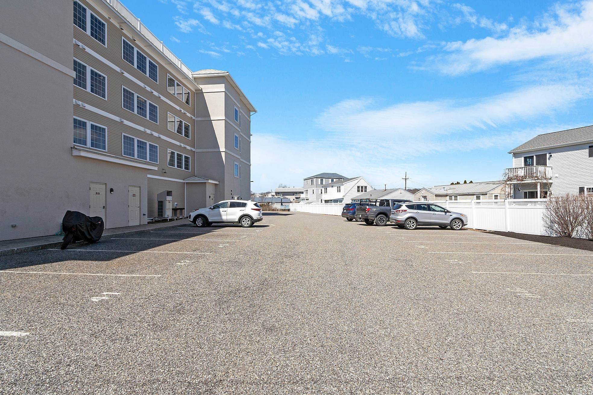 580 Winnacunnet Road 208