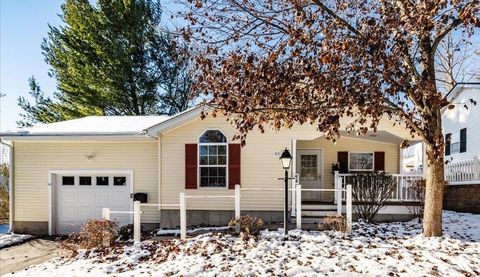 Photo of 80 Ledgewood Way, Manchester, NH 03104 (MLS # 5072191)