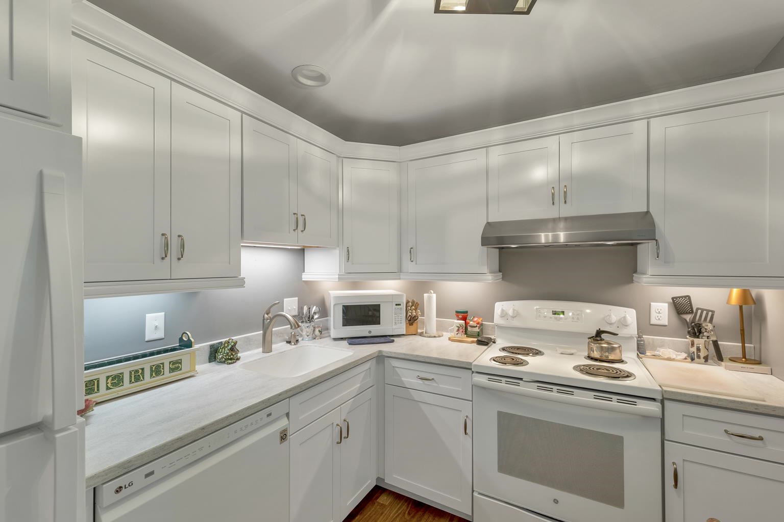 332 Parkside Road 2