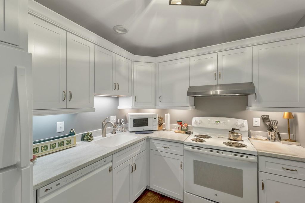 Photo of 332 Parkside Road #2, New London, NH 03257 (MLS # 5087182)