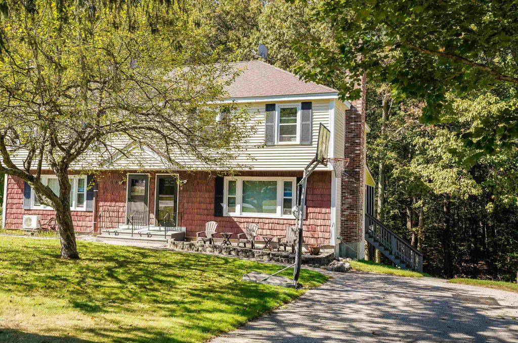 Photo of 8 Blueberry Road #R, Derry, NH 03038 (MLS # 5063839)