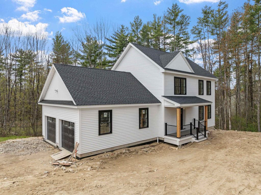 Photo of 8 Bay Road, Farmington, NH 03835 (MLS # 5089987)
