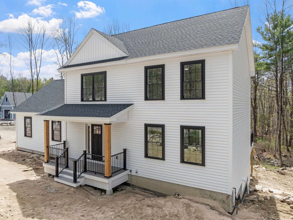 Photo of 8 Bay Road, Farmington, NH 03835 (MLS # 5089987)