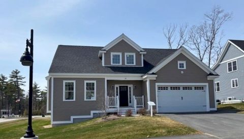 Photo of 35 The Cliffs at Evergreen, Evergreen Drive #35, Auburn, NH 03032 (MLS # 5075767)