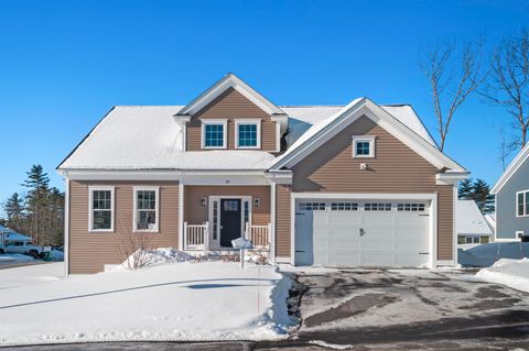 Photo of 35 The Cliffs at Evergreen, Evergreen Drive #35, Auburn, NH 03032 (MLS # 5075767)