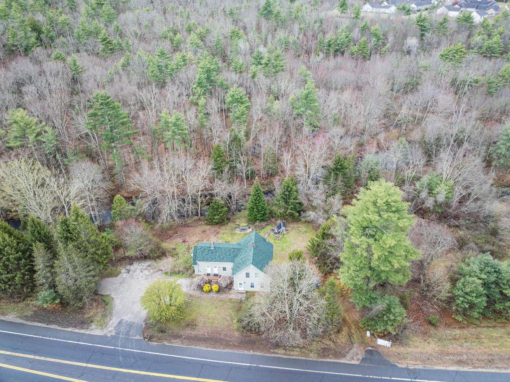 Photo of 1685 Dover Road, Epsom, NH 03234 (MLS # 5087957)