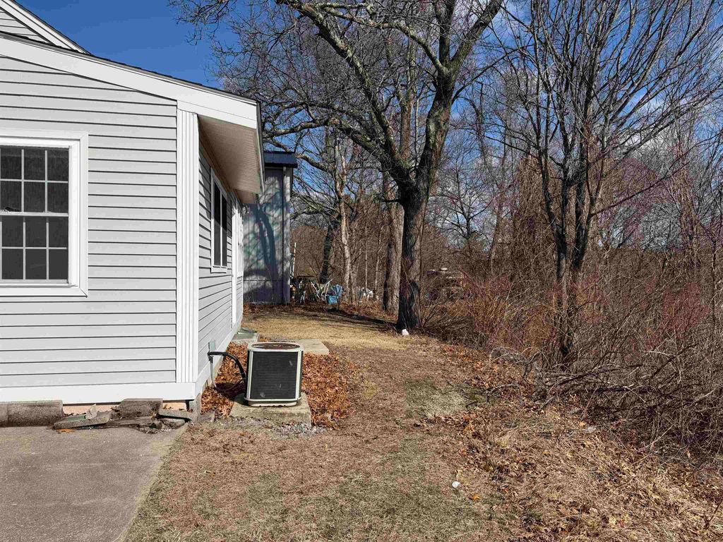 Photo of 127 Daniel Webster Highway, Merrimack, NH 03054 (MLS # 5080220)