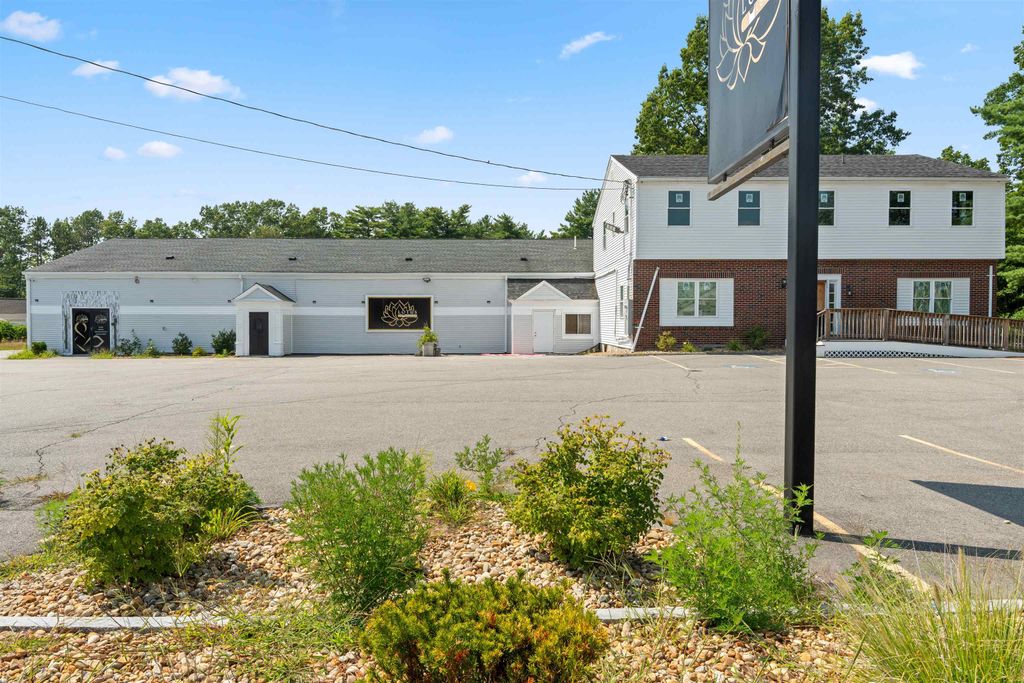 Photo of 148 Plaistow Road, Plaistow, NH 03865 (MLS # 5056289)