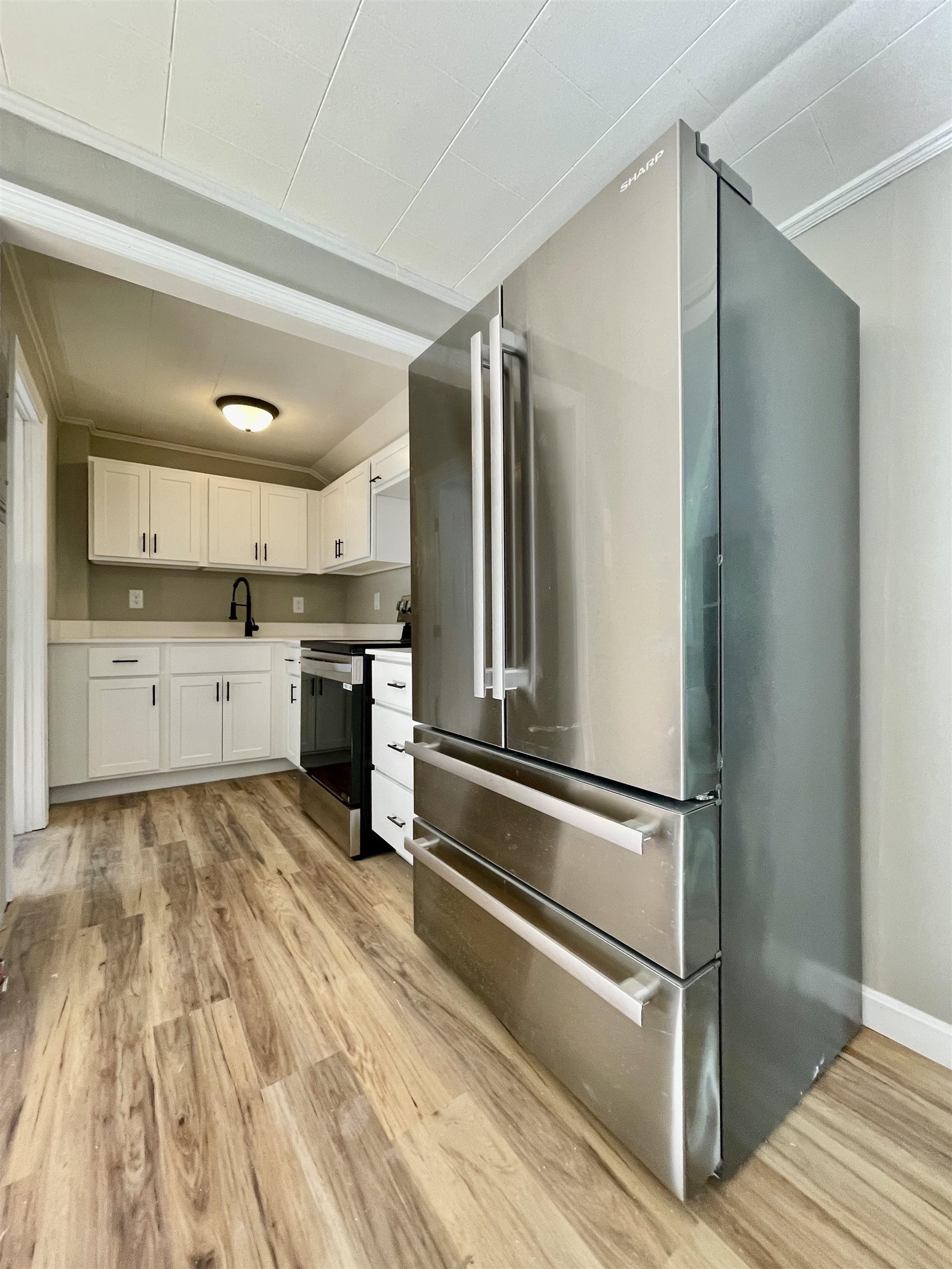33 East Bluff Village