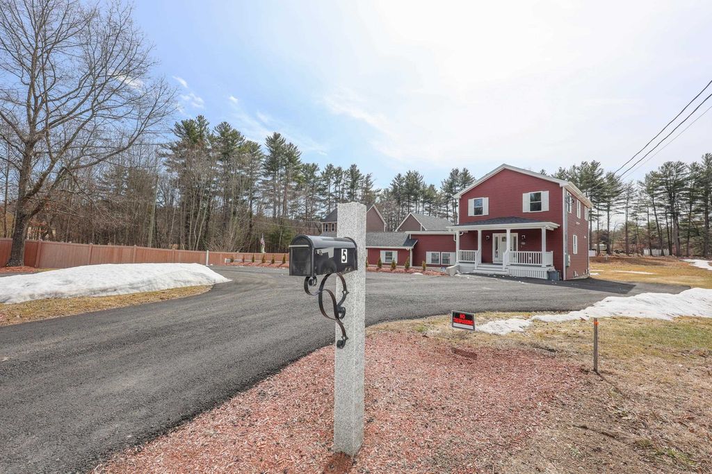 Photo of 5 Gamache Road, Derry, NH 03038 (MLS # 5080473)