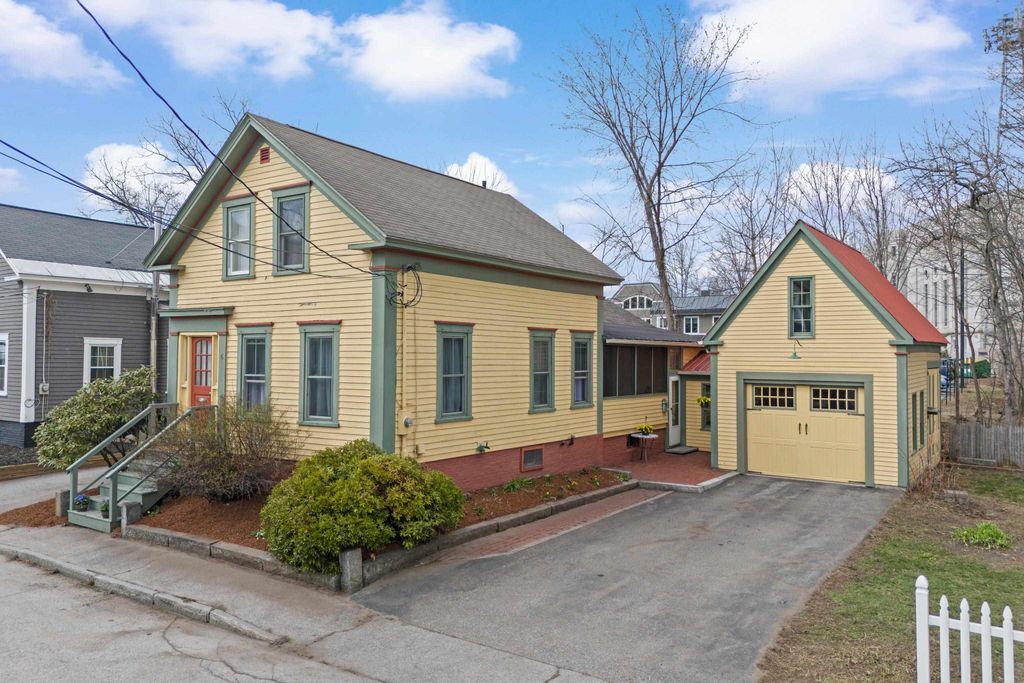 Photo of 6 Lincoln Street, Concord, NH 03301 (MLS # 5083819)