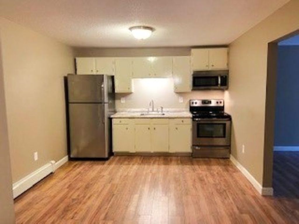 Photo of 1375 Bodwell Road #28, Manchester, NH 03109 (MLS # 5070172)