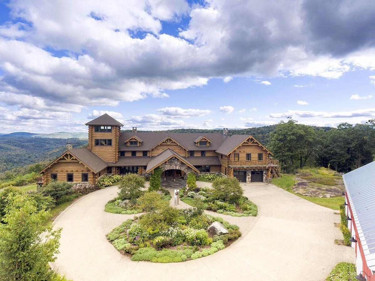370 Fischer Lane