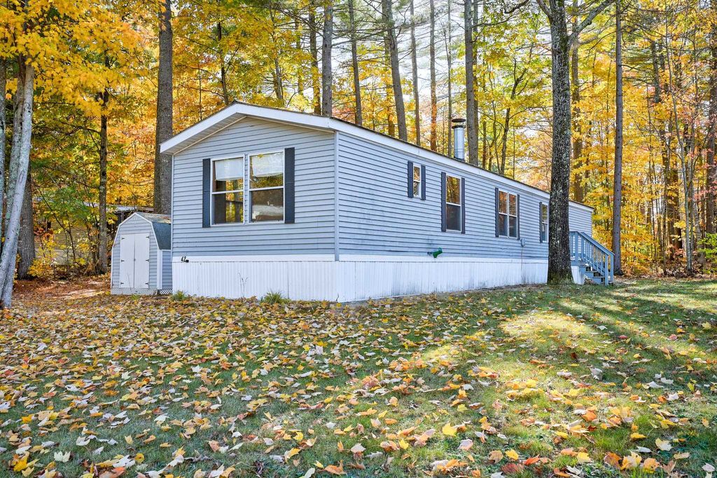 Photo of 42 Buckingham Drive, Conway, NH 03818 (MLS # 5067041)
