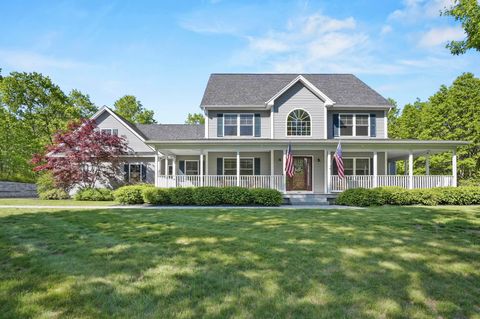 166 Monarch Avenue Goffstown NH 03045