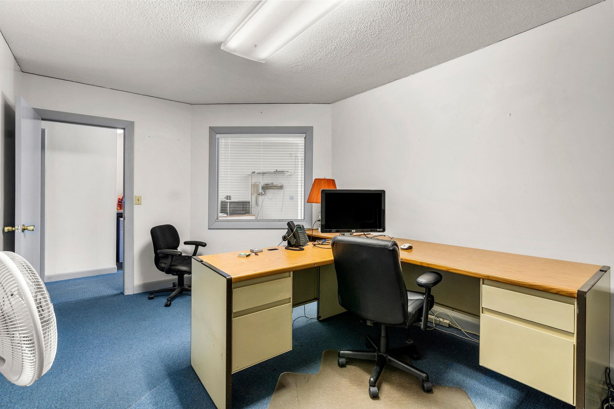 10 Northern Boulevard 11