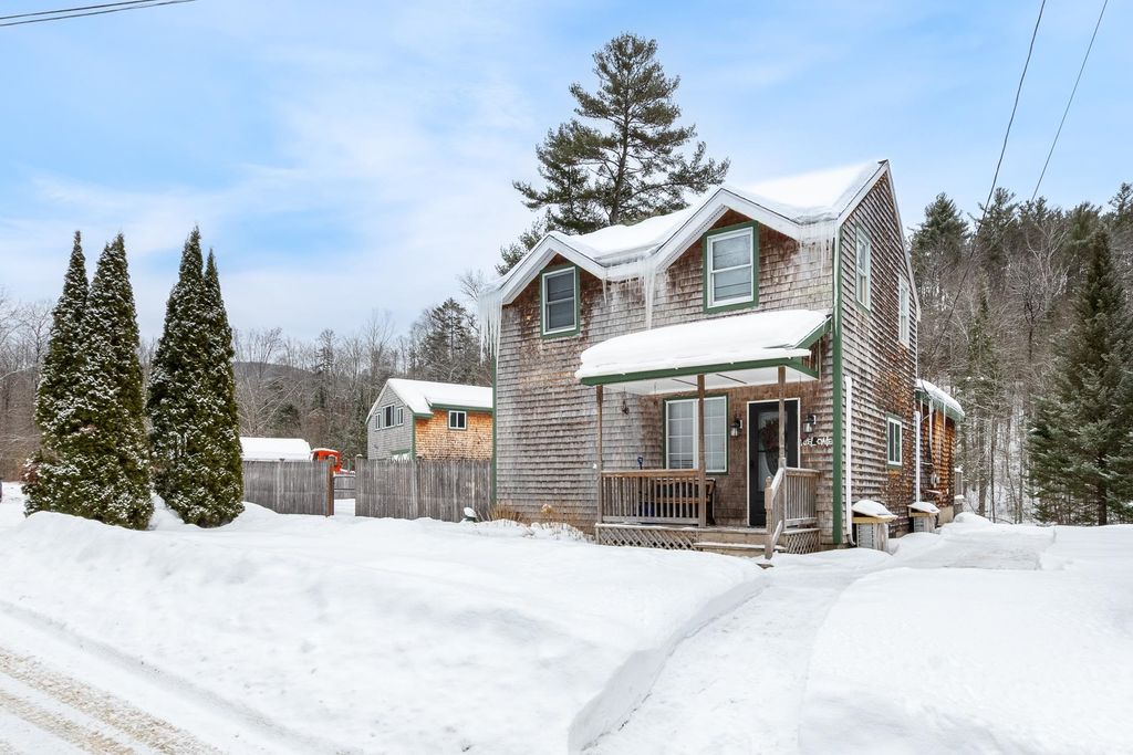 Photo of 16 Richardson Road, Warren, NH 03279 (MLS # 5077312)