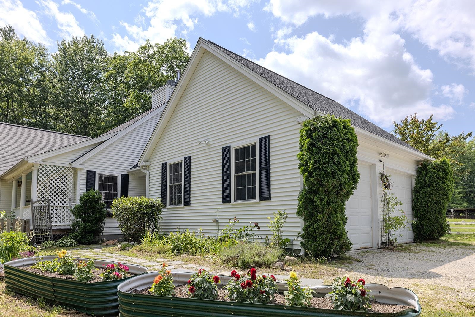 663 Valley Road