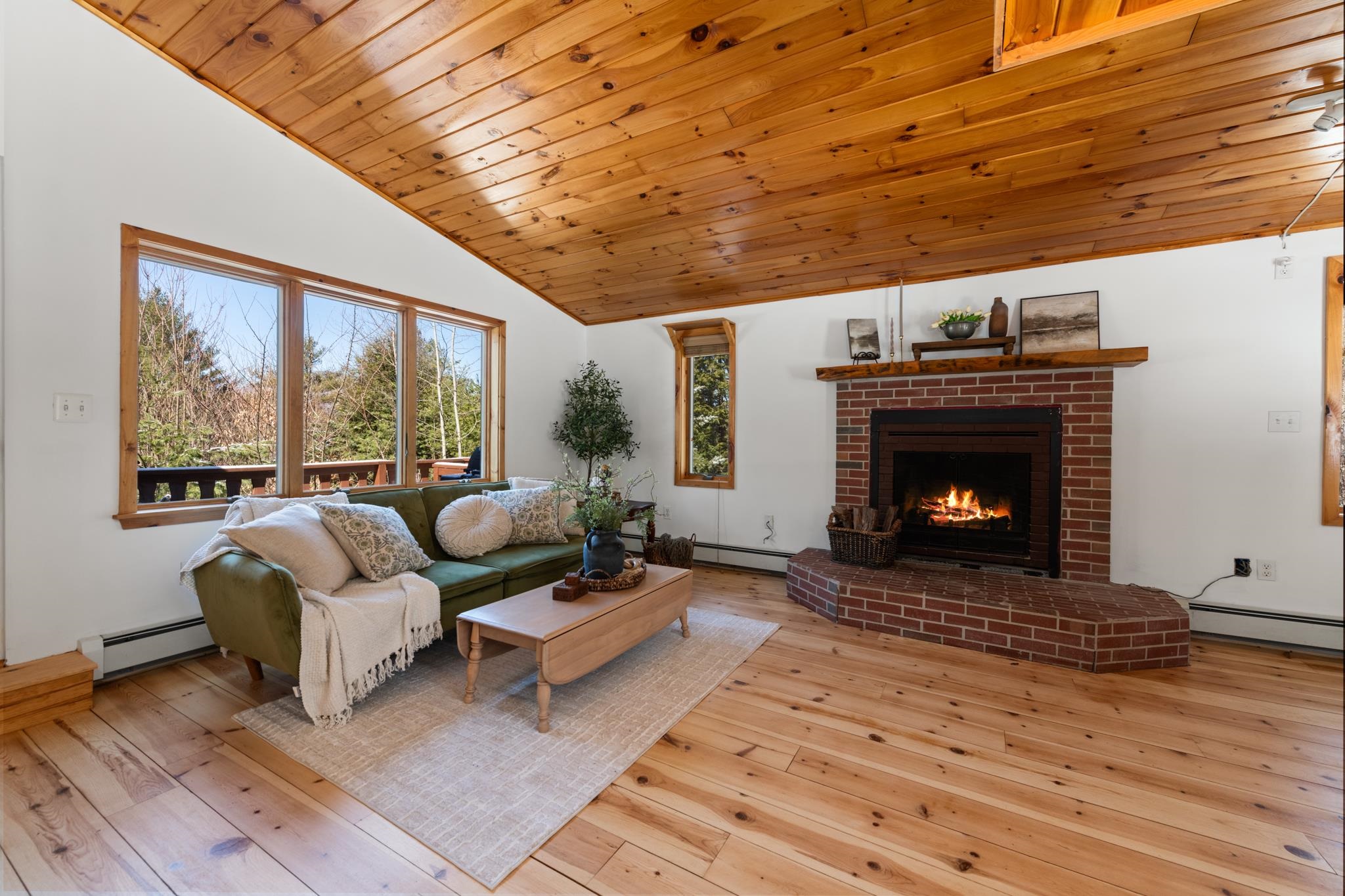 1642 NH Route 175 Route