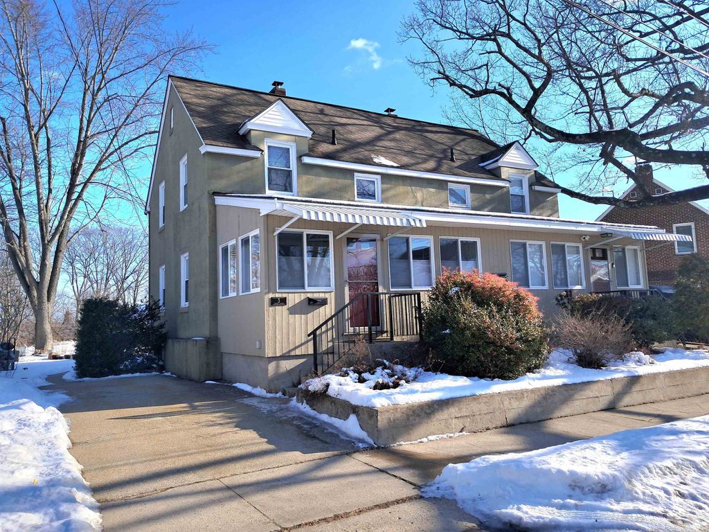 Photo of 13 Perry Avenue, Nashua, NH 03060 (MLS # 5074988)