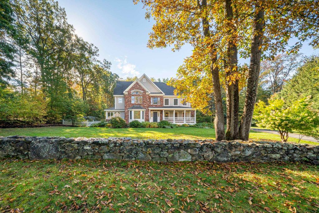 Photo of 17 Welch Road, Londonderry, NH 03053 (MLS # 5065513)
