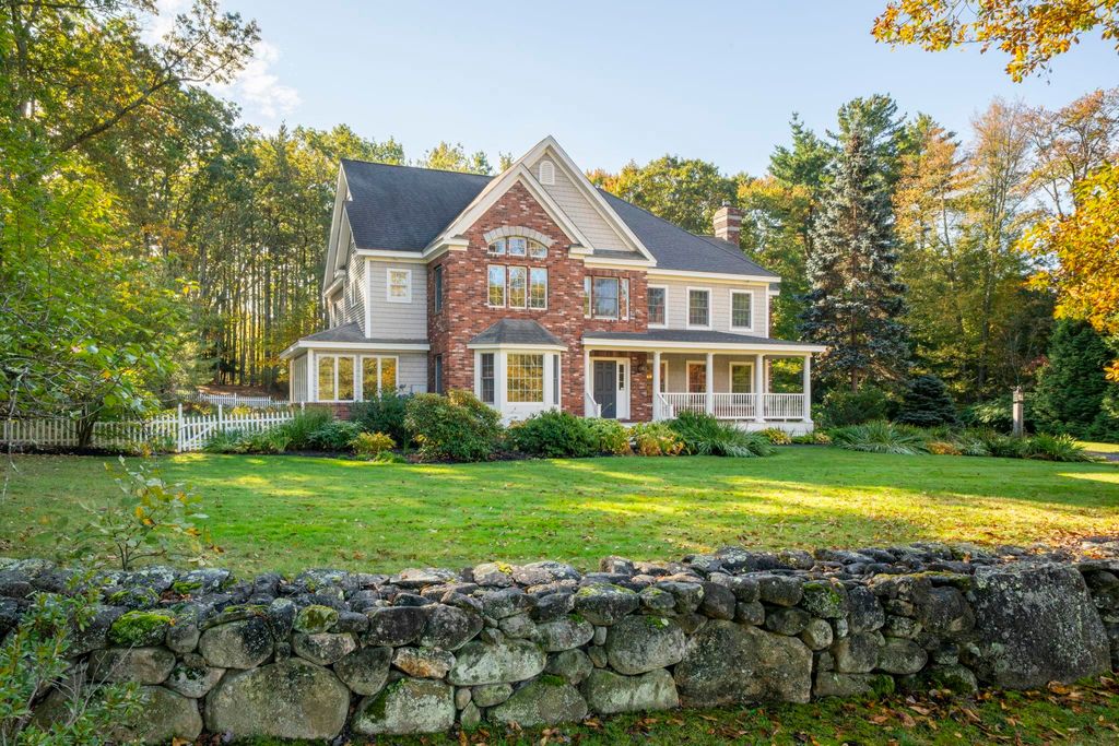 Photo of 17 Welch Road, Londonderry, NH 03053 (MLS # 5065513)