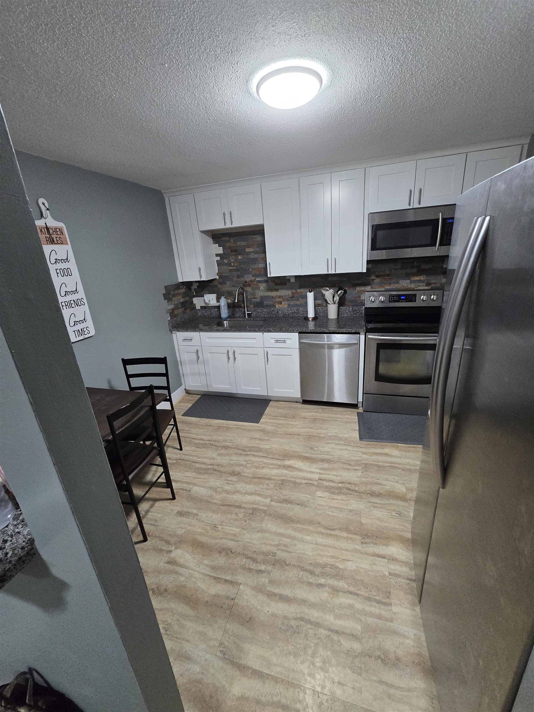3 Pembroke Drive 17