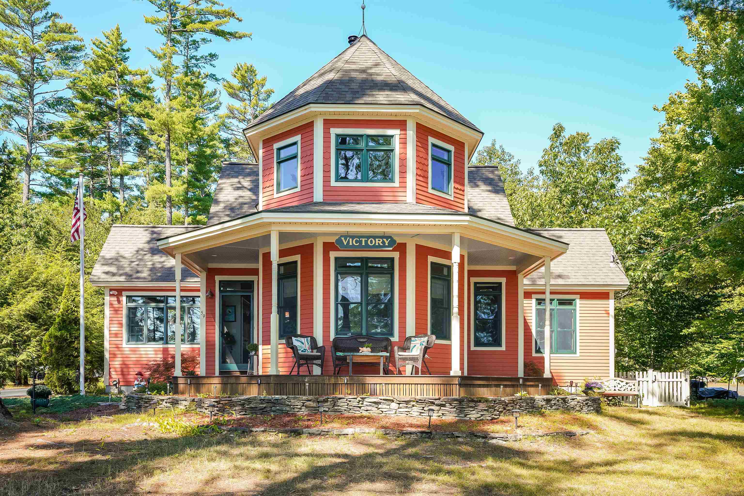 59 Lakeside Drive