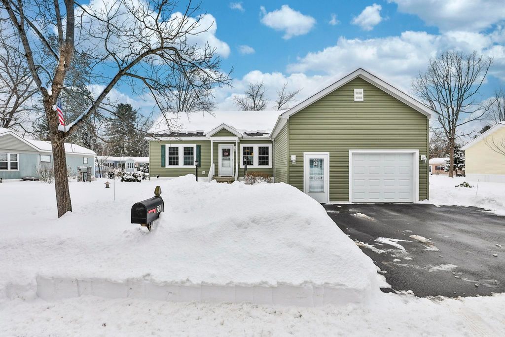 Photo of 21 Fairfield Drive, Concord, NH 03301 (MLS # 5078243)