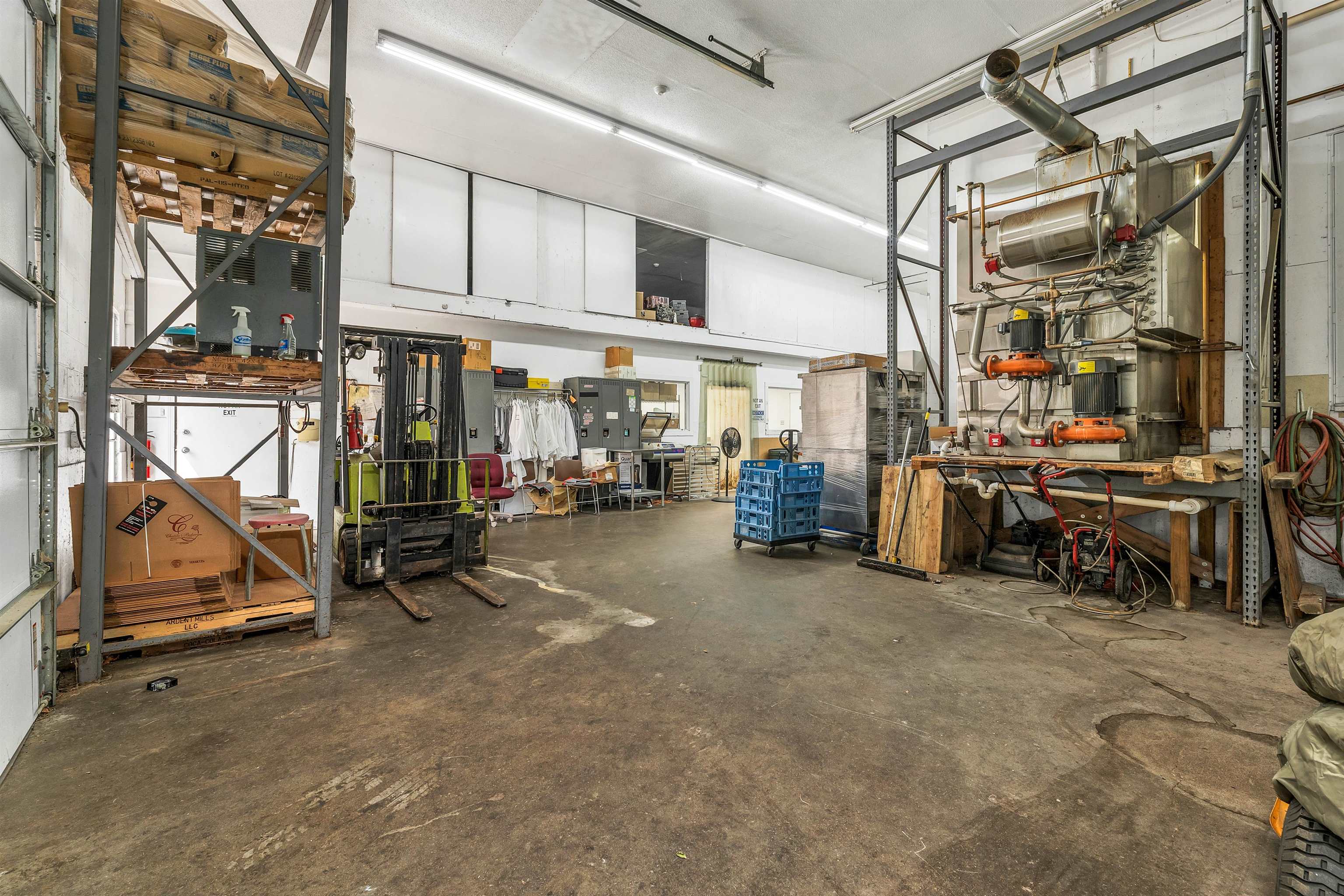 Derry, New Hampshire 03038, United States, ,Commercial,Active,195451