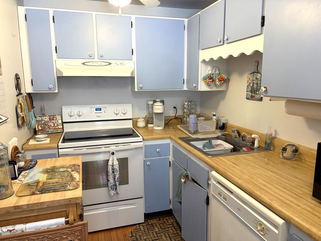 Photo of 816 Court Street #F, Keene, NH 03431 (MLS # 5073659)