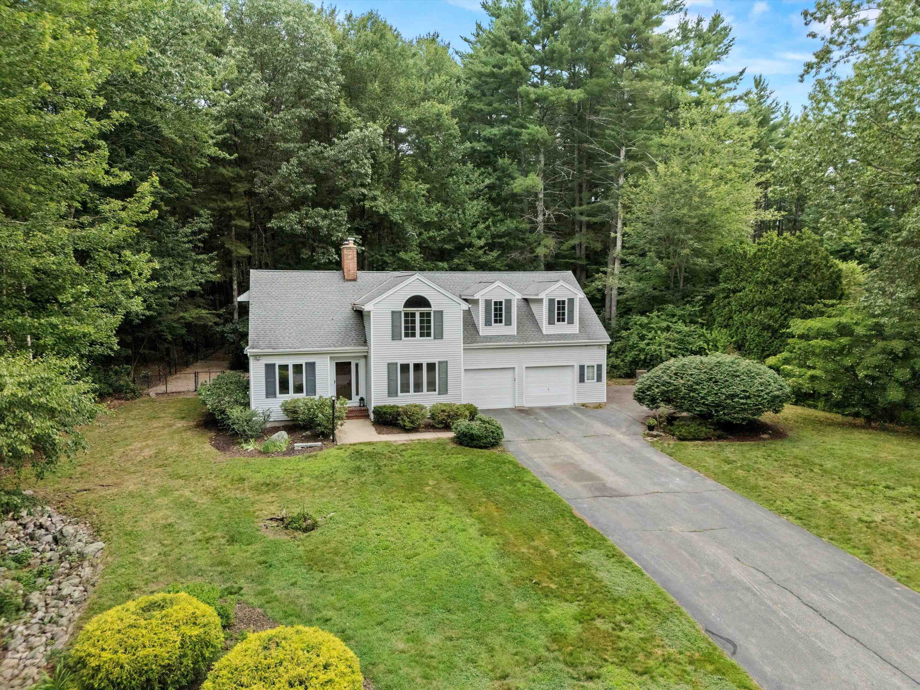 11 Spring Hill Road