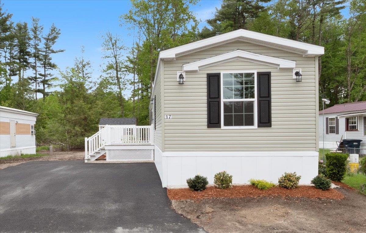 29 Lowell Road 17