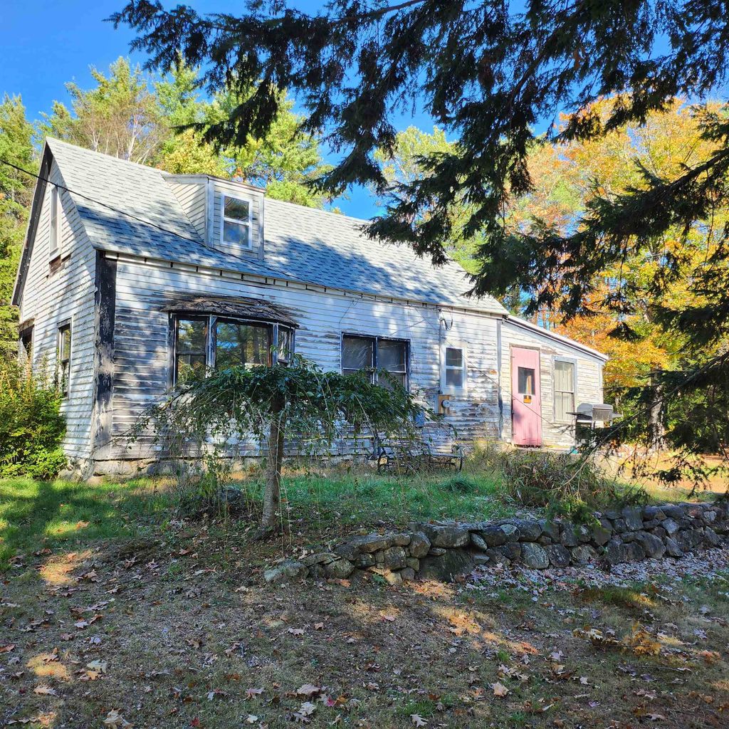 Photo of 44 Garney Road, Wakefield, NH 03872 (MLS # 5067596)