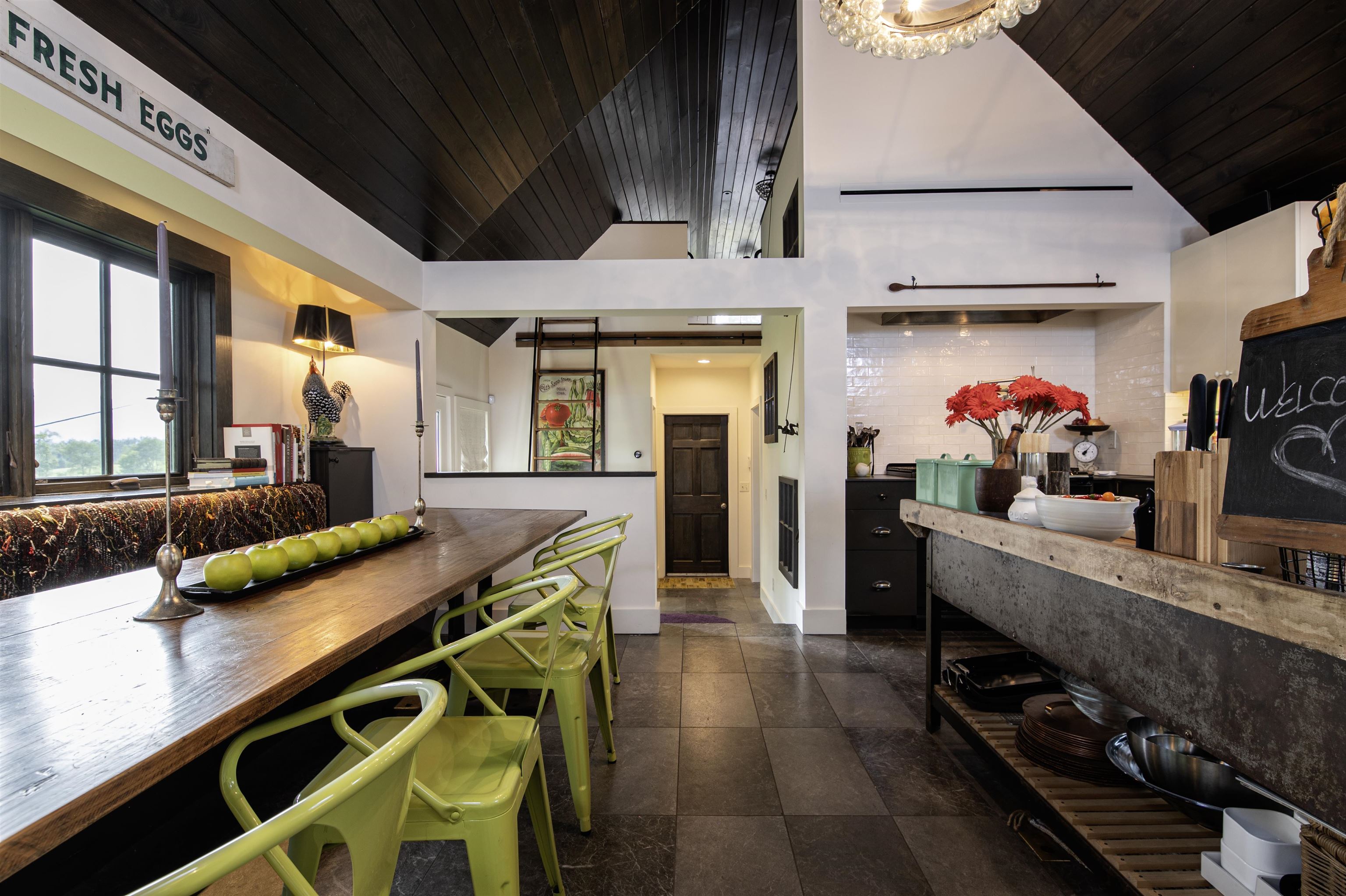 Londonderry, Vermont 05155, United States, 5 Bedrooms Bedrooms, ,4 BathroomsBathrooms,Residential,Active,215372