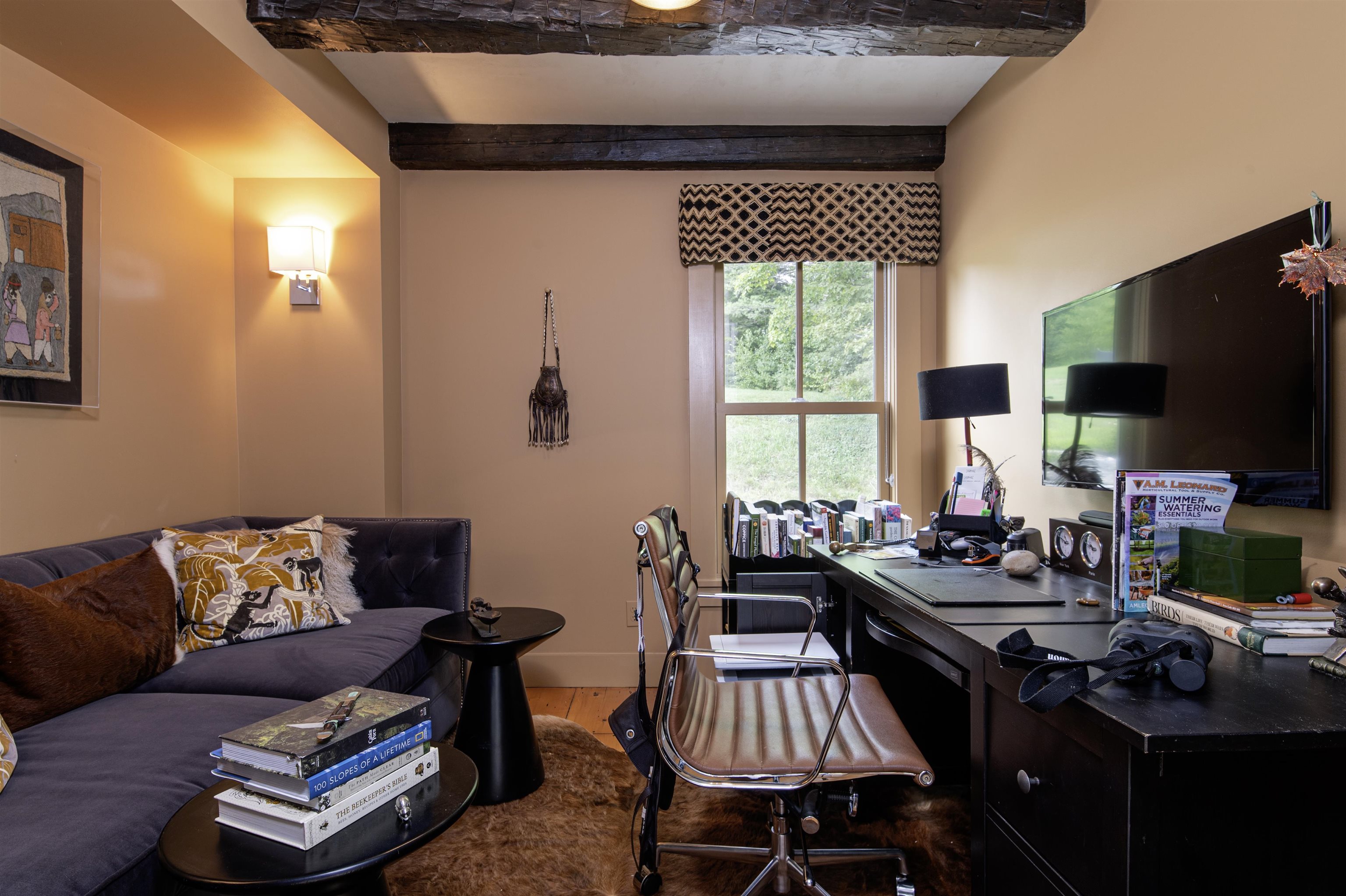 Londonderry, Vermont 05155, United States, 5 Bedrooms Bedrooms, ,4 BathroomsBathrooms,Residential,Active,215372