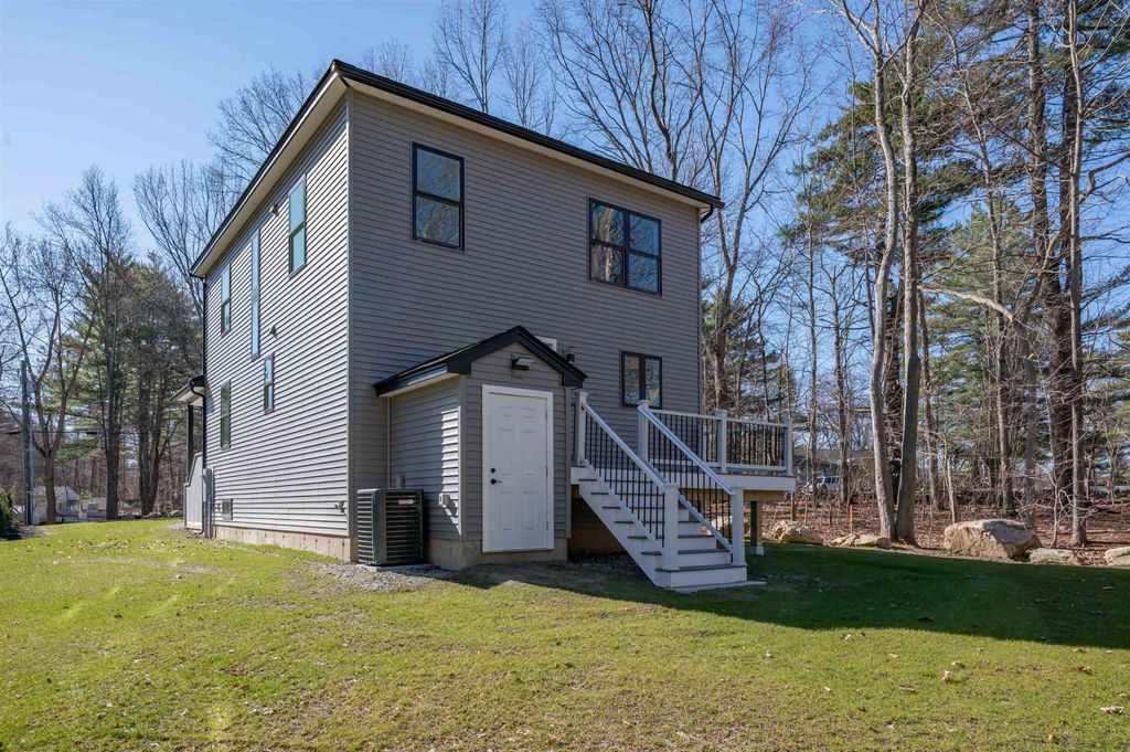 Photo of 9 Trues Parkway, Sandown, NH 03873 (MLS # 5083353)