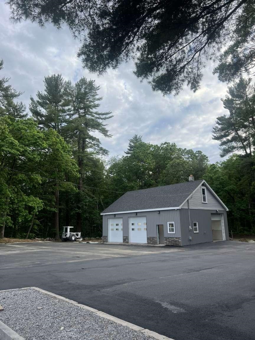 102 Marsh Road