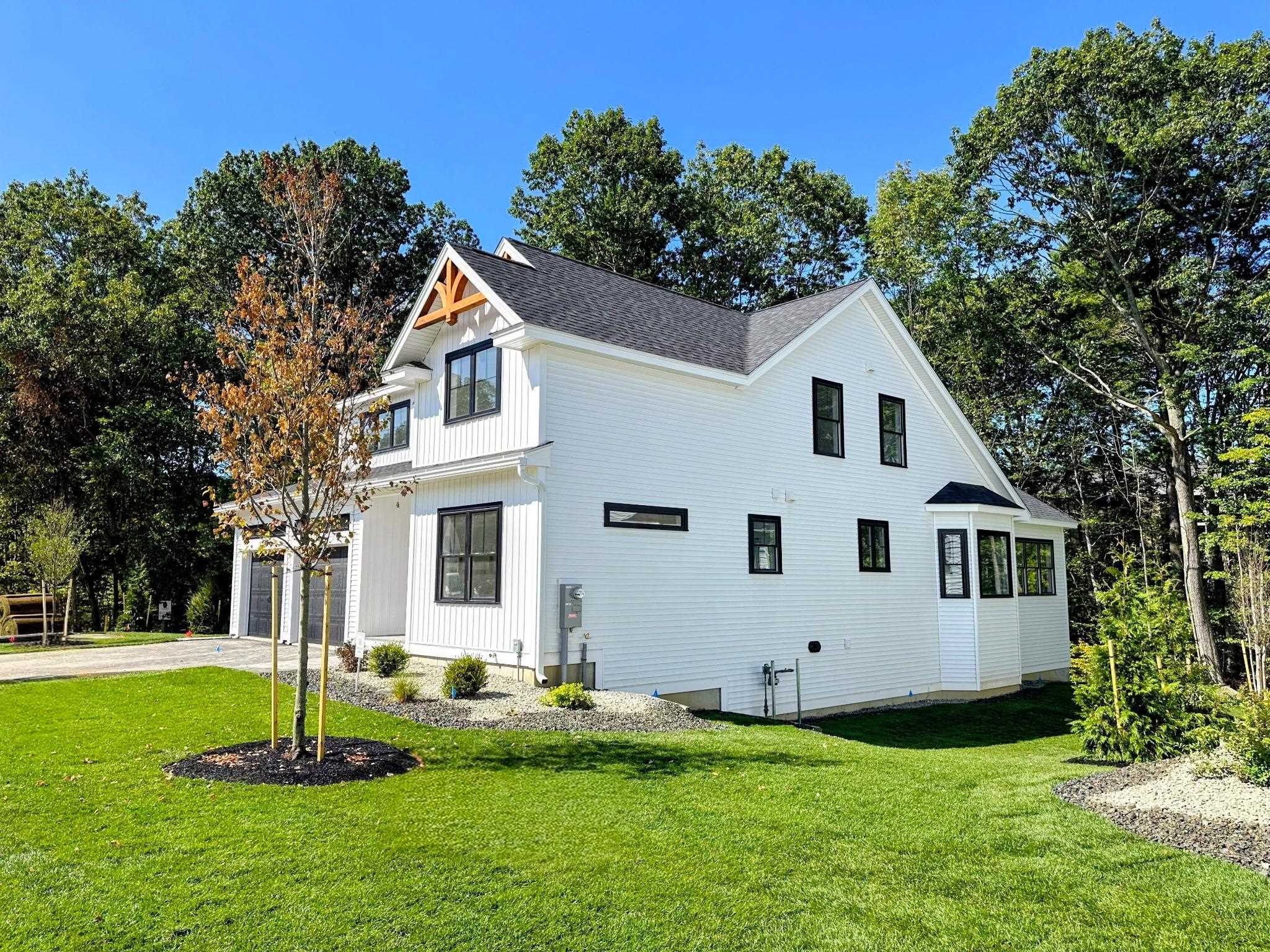 16 Little River Road