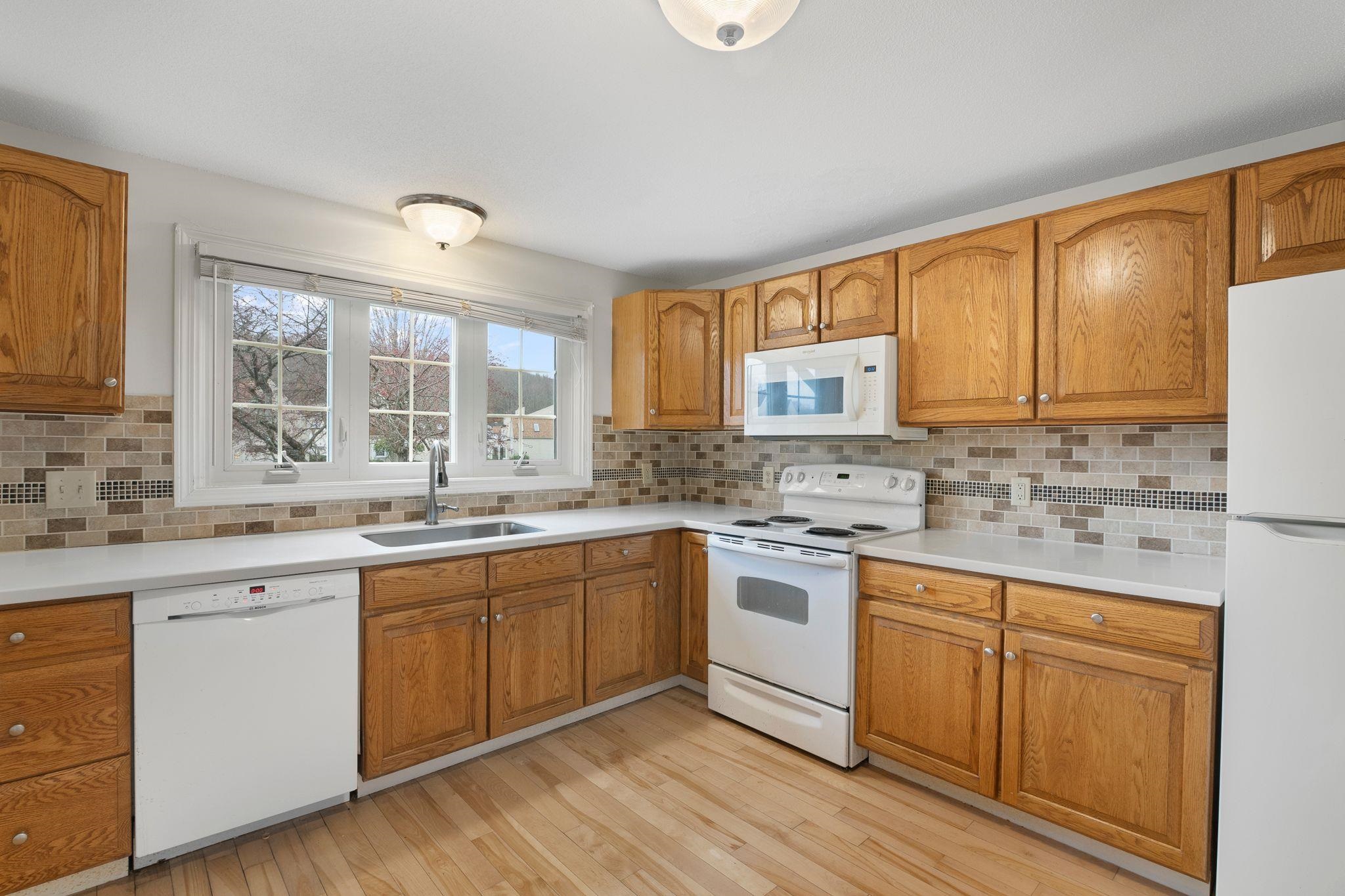 28 B Stonehouse Lane