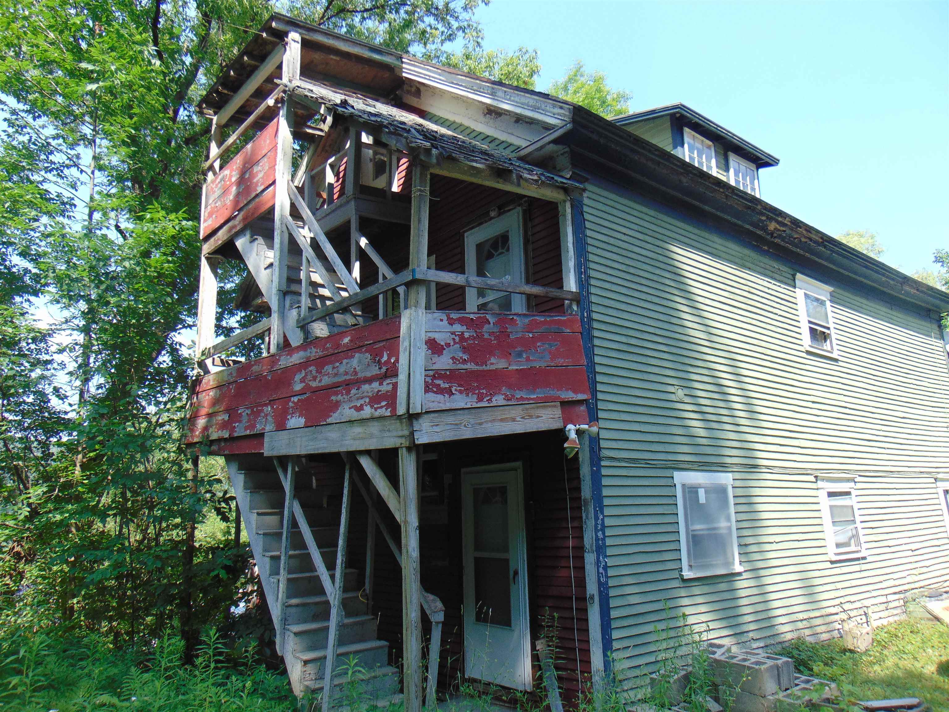 74 Mountain Avenue