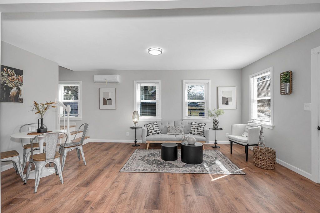 Photo of 180 Melrose Street, Manchester, NH 03109 (MLS # 5080797)