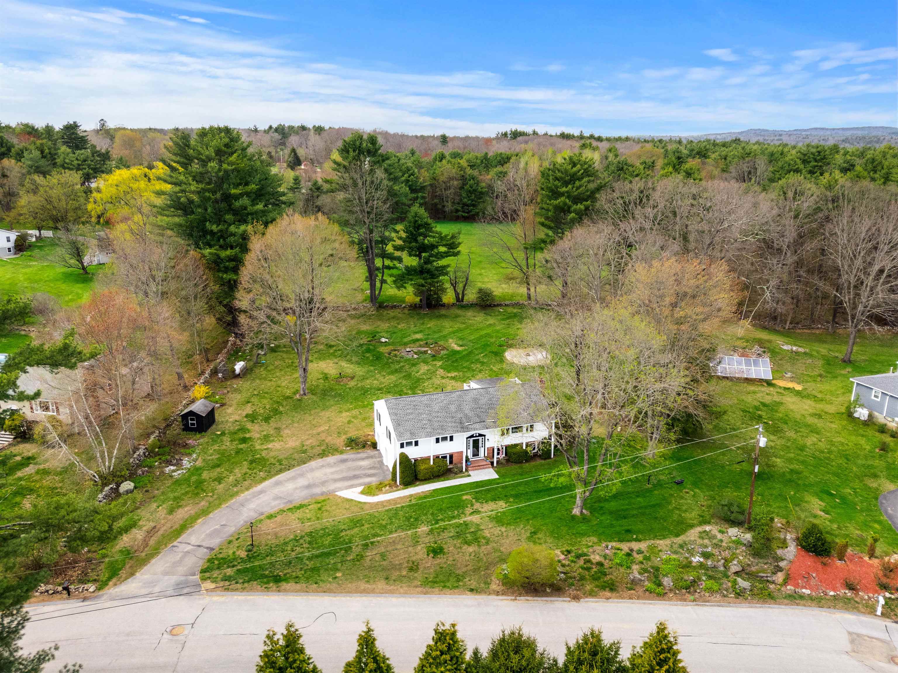 410 E View Drive