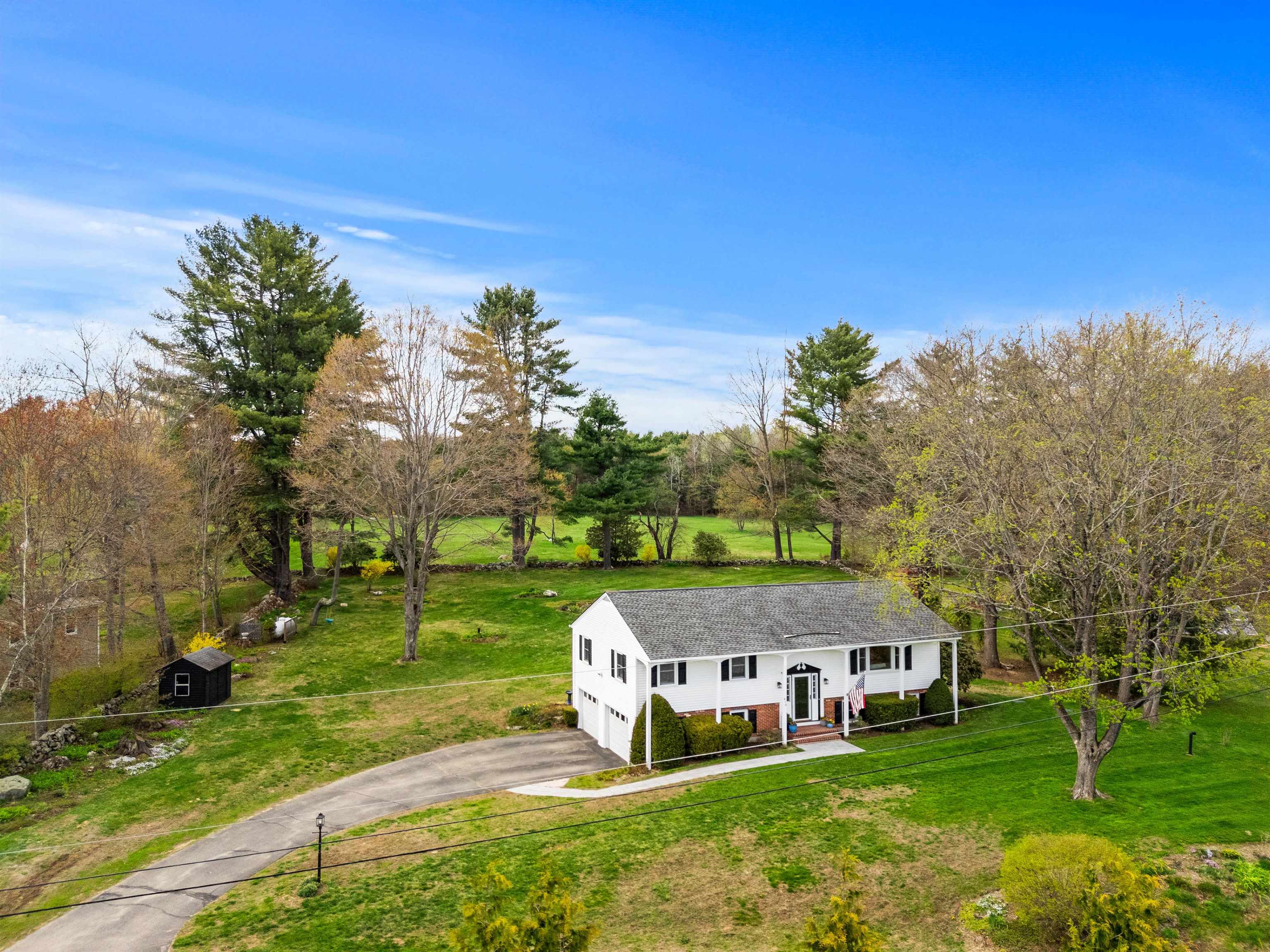 410 E View Drive