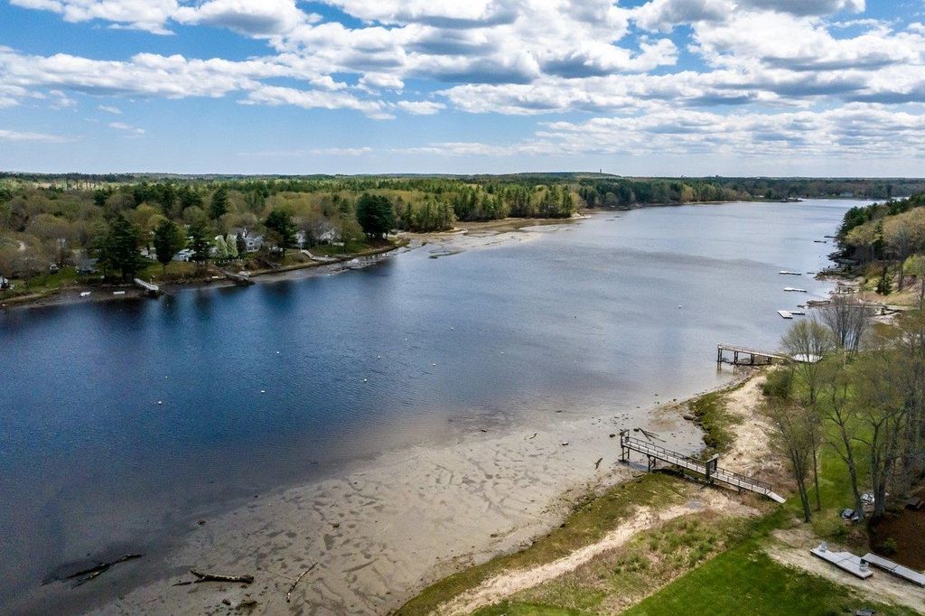 Photo of 33 Isaac Lucas Circle, Dover, NH 03820 (MLS # 5088270)