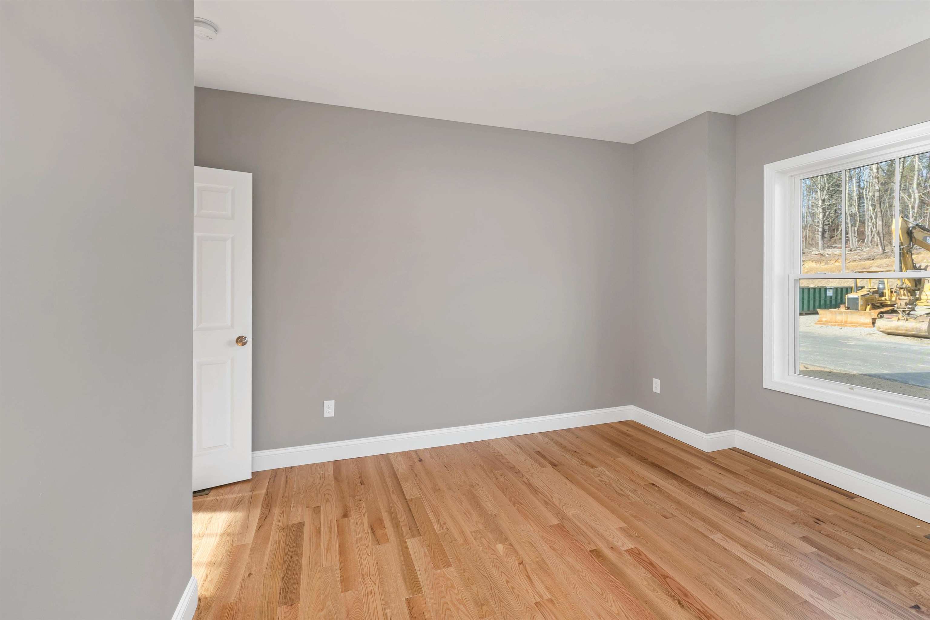 Concord, New Hampshire 03301, United States, 3 Bedrooms Bedrooms, ,3 BathroomsBathrooms,Residential,Pending,16675